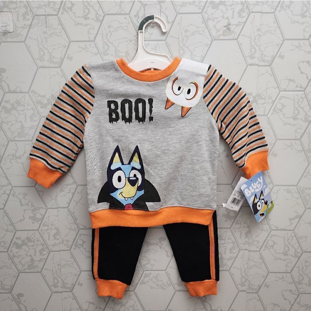 Nwt Bluey Halloween Sweatshirt ang Jogger Set